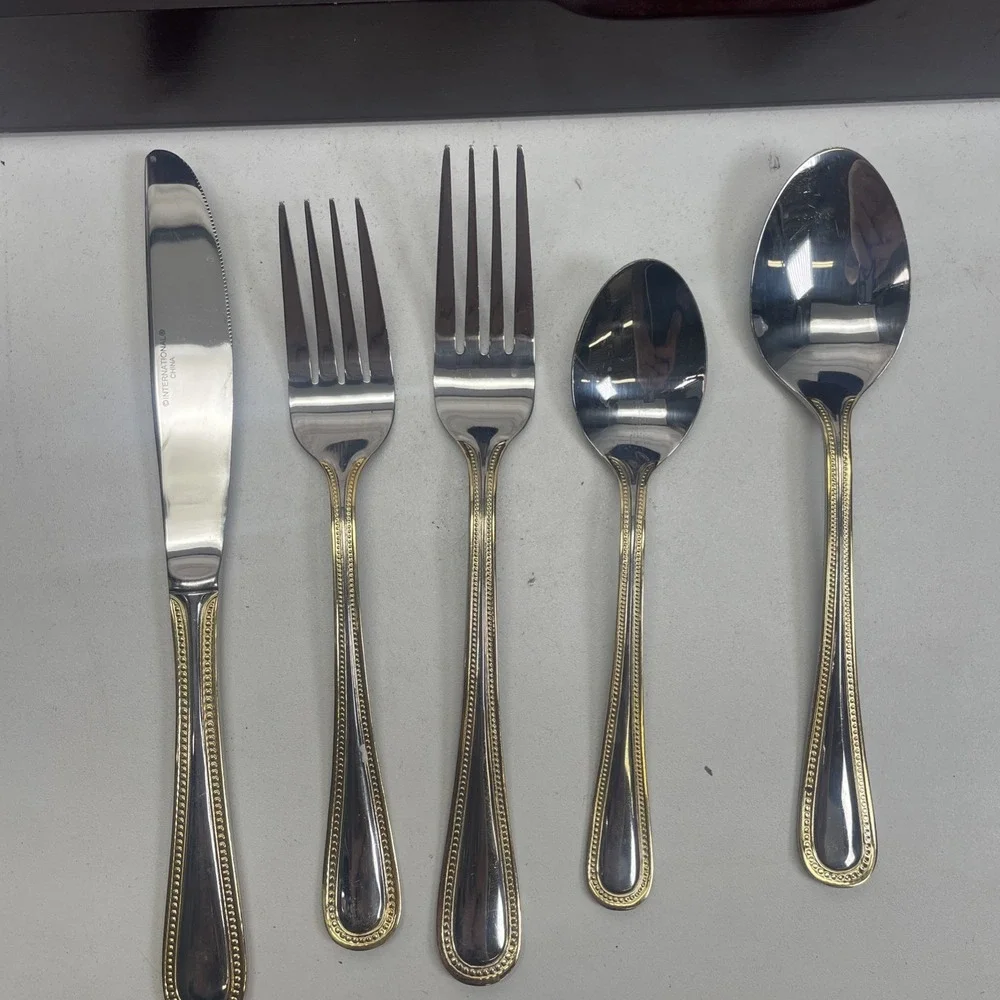 8 Person Set International Silver Co China Silver Silverware Set 72 Piece/box